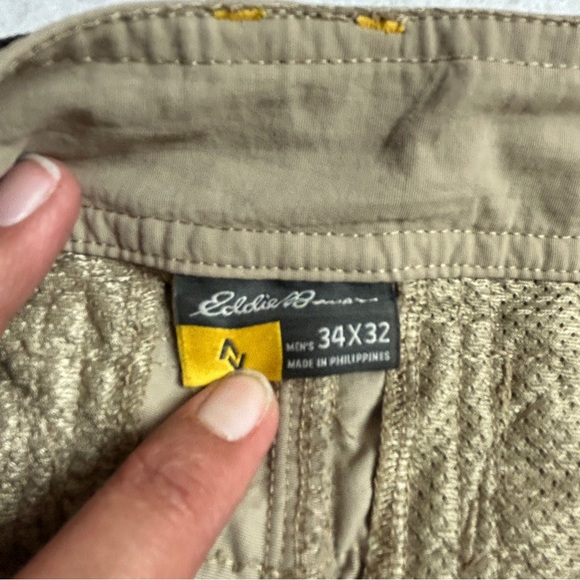 505 - Eddie Bauer Men’s Khaki Tan Pants side 34 x 32, Belt Included - Picture 7 of 15